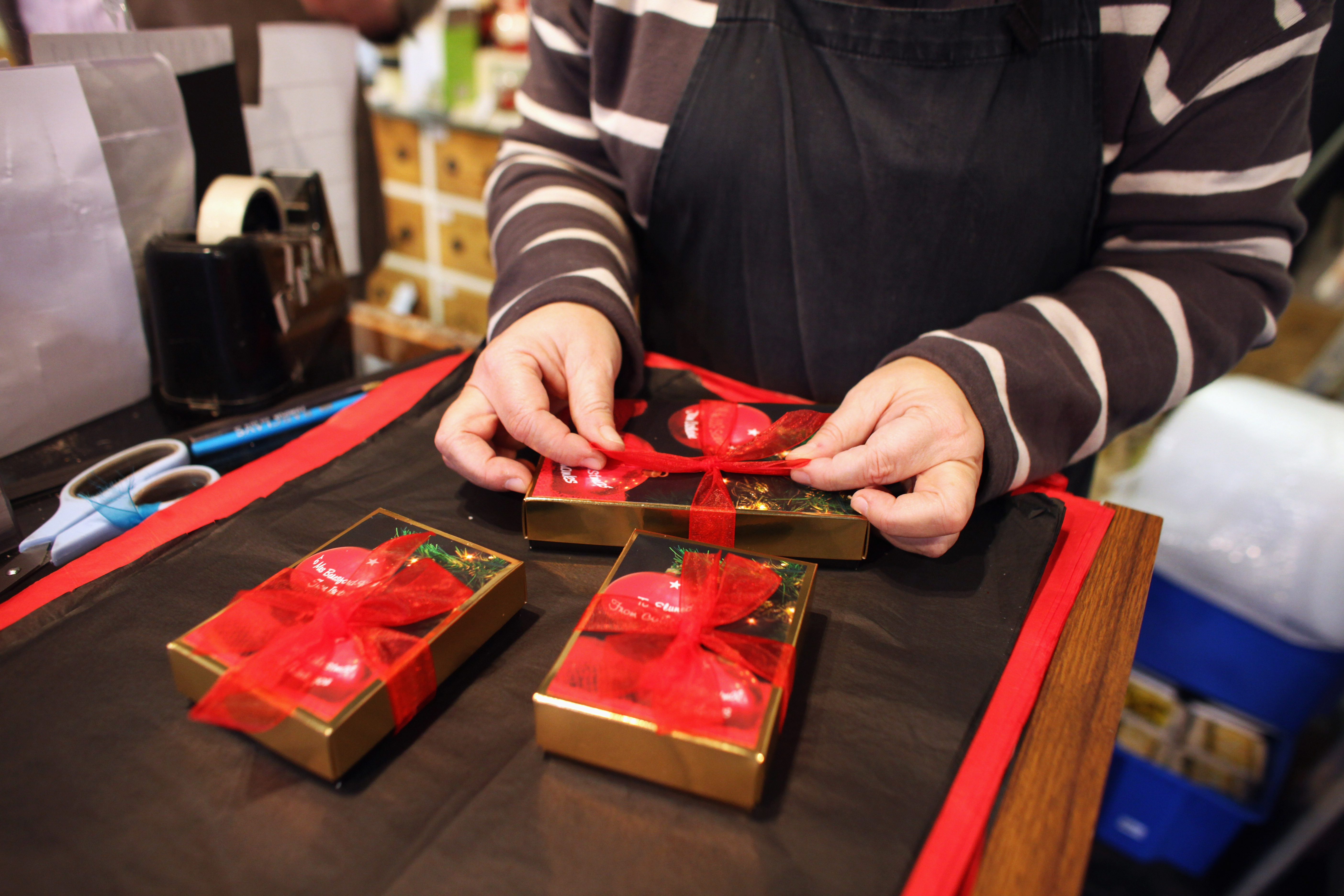 holiday travel wrapping gifts