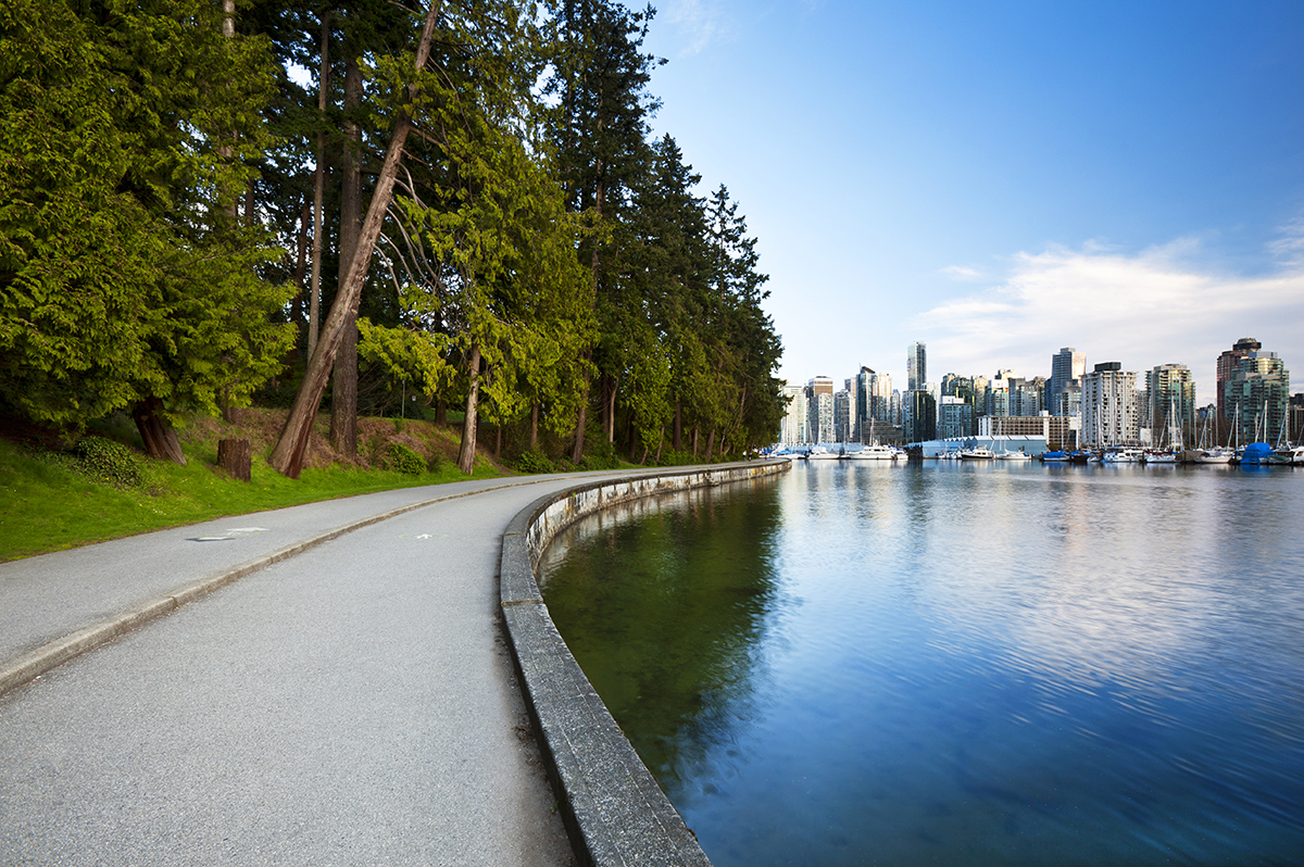 View along the Stanley Park seawall in Coal Harbour